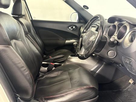 2012-Nissan-Juke-16-Acenta_9