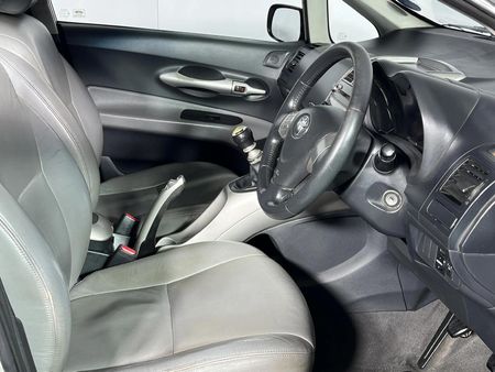 2009-Toyota-Auris-200D-RS_9