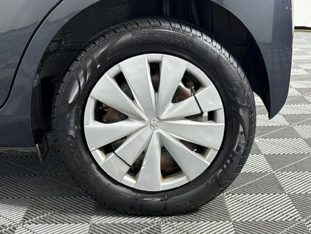 2016-Toyota-Aygo-10-X-Play-5-dr_6