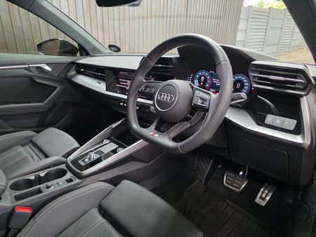 2024-Audi-A3-Sportback-Black-Edition-35-TFSI_10