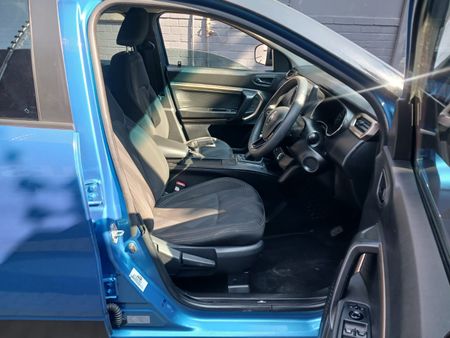 2022-Renault-Kiger-10T-Intens_10
