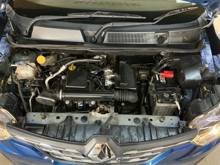 2021-Renault-Triber-10-Intens_23