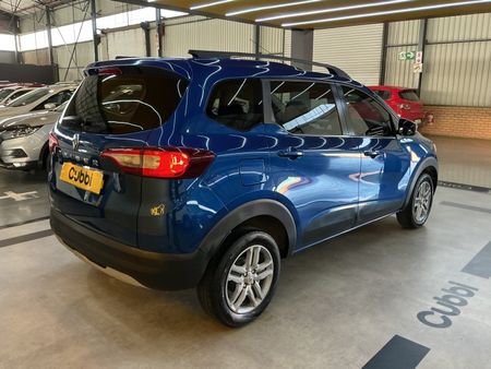 2021-Renault-Triber-10-Intens_7