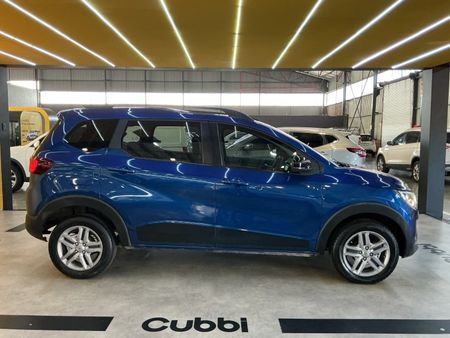 2021-Renault-Triber-10-Intens_8