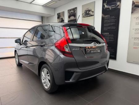 2021-Honda-Jazz-15-Elegance-Auto_4