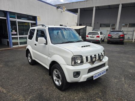 2014-Suzuki-Jimny-13_0