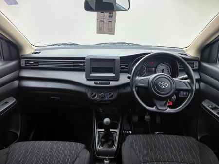2026-Toyota-Rumion-15-S_20