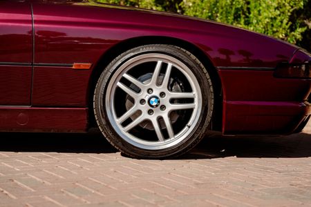 1994-BMW-8-Series-840ci-individual_9