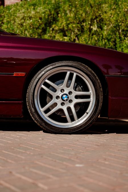 1994-BMW-8-Series-840ci-individual_10