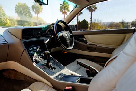 1994-BMW-8-Series-840ci-individual_21