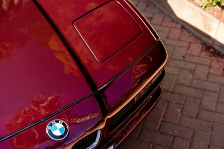 1994-BMW-8-Series-840ci-individual_26