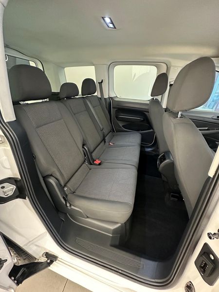 2025-Volkswagen-Caddy-20-TDI_8