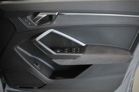 2024-Audi-RSQ3-25-TFSI-Auto_23