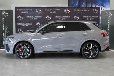 2024-Audi-RSQ3-25-TFSI-Auto_2