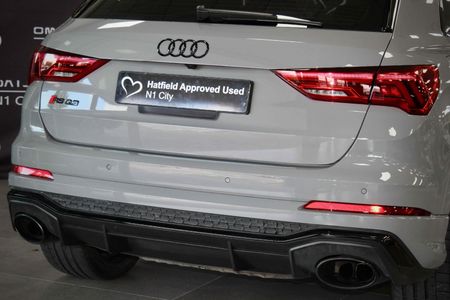2024-Audi-RSQ3-25-TFSI-Auto_3