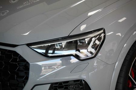 2024-Audi-RSQ3-25-TFSI-Auto_5