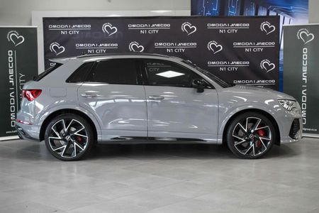 2024-Audi-RSQ3-25-TFSI-Auto_7