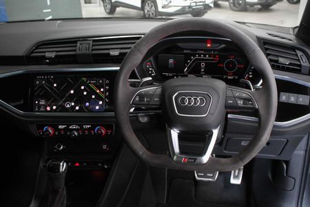 2024-Audi-RSQ3-25-TFSI-Auto_8
