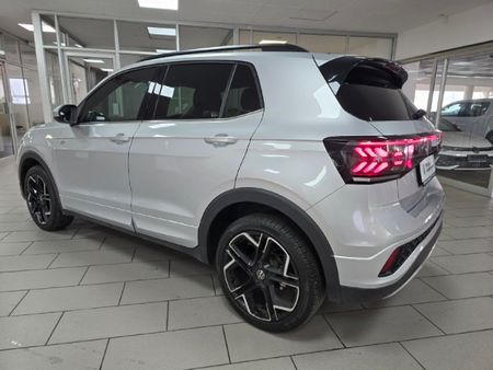 2024-Volkswagen-T-Cross-10-TSI-R-Line-Auto_11