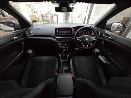 2024-Volkswagen-T-Cross-10-TSI-R-Line-Auto_18