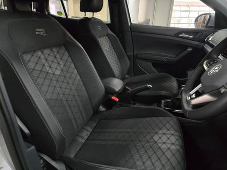 2024-Volkswagen-T-Cross-10-TSI-R-Line-Auto_19