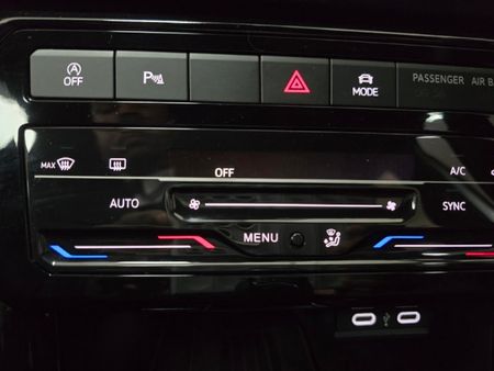 2024-Volkswagen-T-Cross-10-TSI-R-Line-Auto_22