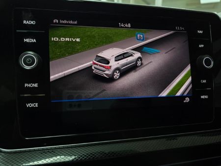 2024-Volkswagen-T-Cross-10-TSI-R-Line-Auto_27