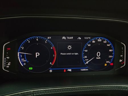 2024-Volkswagen-T-Cross-10-TSI-R-Line-Auto_30