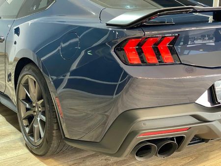 2025-Ford-Mustang-Dark-Horse-Fastback_28