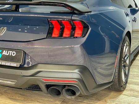 2025-Ford-Mustang-Dark-Horse-Fastback_29