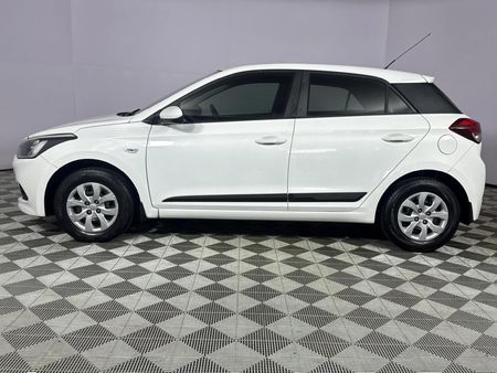 2018-Hyundai-i20-12-Motion_18