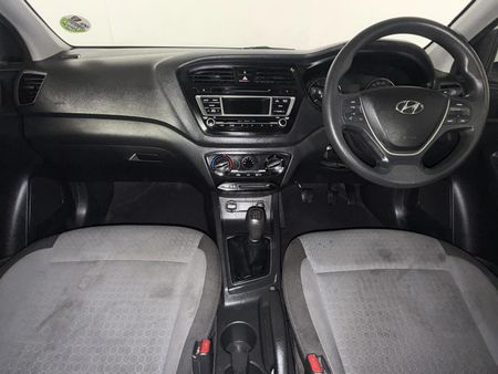 2018-Hyundai-i20-12-Motion_1