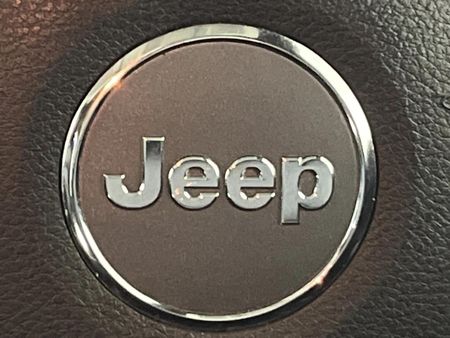 2012-Jeep-Wrangler-36-V6-Sahara-2-dr-Auto_10