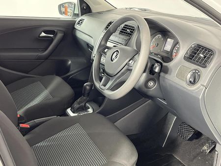2024-Volkswagen-Polo-Vivo-16-Comfortline-Auto-5-dr_9
