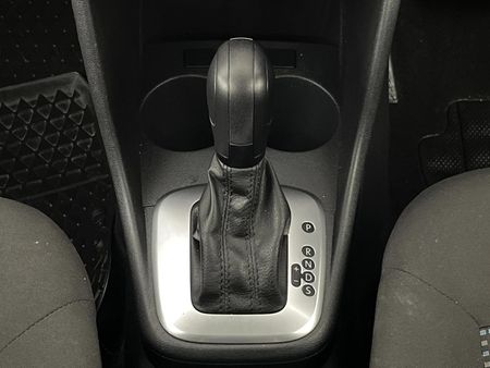 2024-Volkswagen-Polo-Vivo-16-Comfortline-Auto-5-dr_10