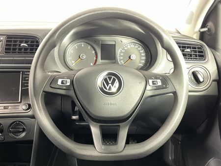 2024-Volkswagen-Polo-Vivo-16-Comfortline-Auto-5-dr_12