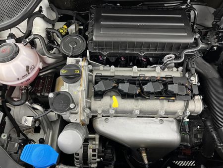 2024-Volkswagen-Polo-Vivo-16-Comfortline-Auto-5-dr_13