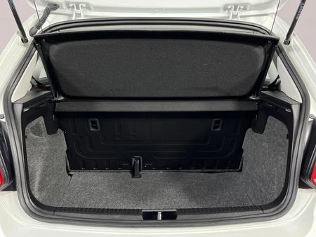 2024-Volkswagen-Polo-Vivo-16-Comfortline-Auto-5-dr_14