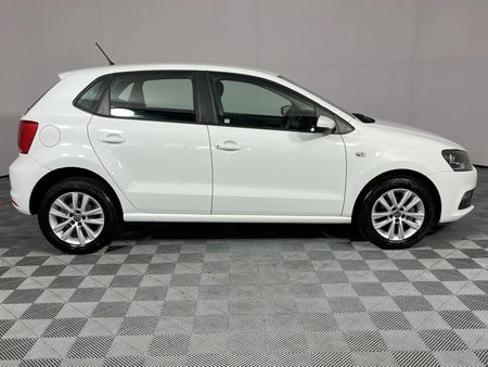 2024-Volkswagen-Polo-Vivo-16-Comfortline-Auto-5-dr_17