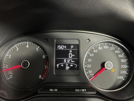 2024-Volkswagen-Polo-Vivo-16-Comfortline-Auto-5-dr_2