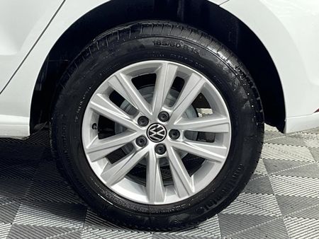 2024-Volkswagen-Polo-Vivo-16-Comfortline-Auto-5-dr_6