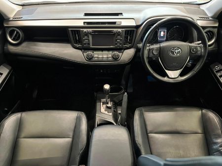 2018-Toyota-RAV4-22-D-VX-Auto_9
