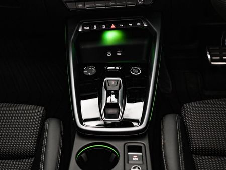 2026-Audi-A3-Sportback-35-TFSI-Black-Edition-Auto_14