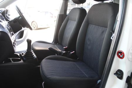 2012-Ford-Figo-14-TDCi-Ambiente_14