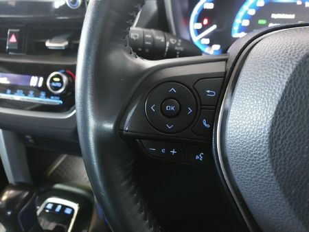 2023-Toyota-Corolla-Cross-18-XR-Hybrid_8