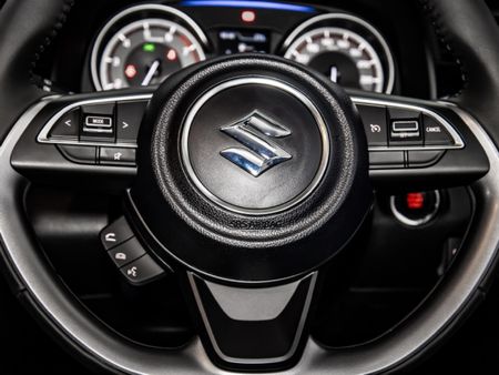2026-Suzuki-XL6-15-GLX-Auto_12