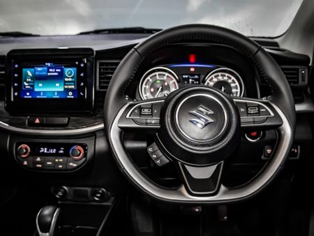 2026-Suzuki-XL6-15-GLX-Auto_13