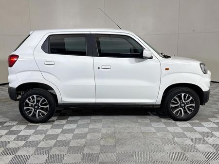 2025-Suzuki-S-Presso-10-GL_14
