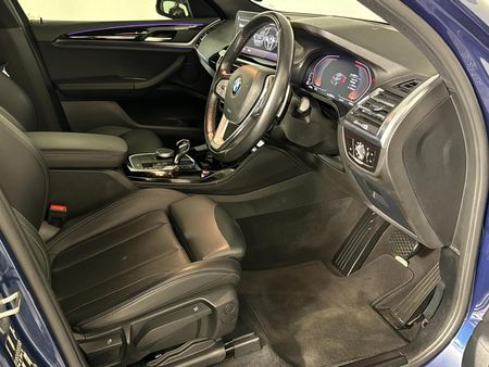 2022-BMW-X4-xDrive20d_9