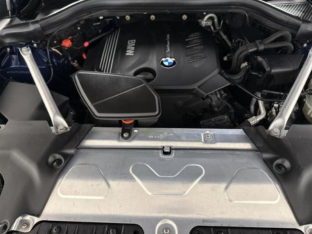 2022-BMW-X4-xDrive20d_13